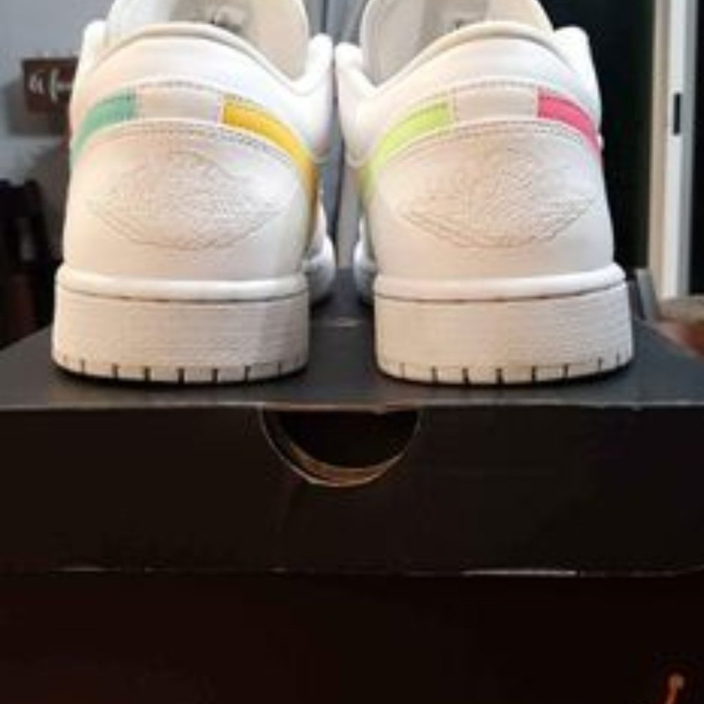 Mens Air Jordan 1 Low - Picture 4 of 6